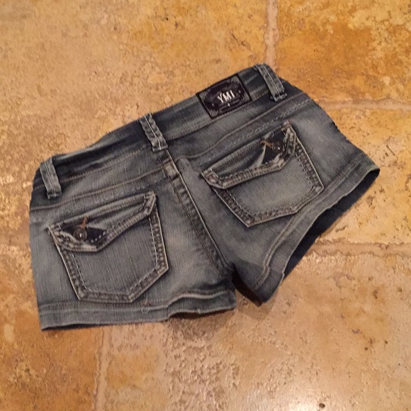 YMI from city of angels 7"rise 2.5"inseam 15"waist - Picture 5 of 8